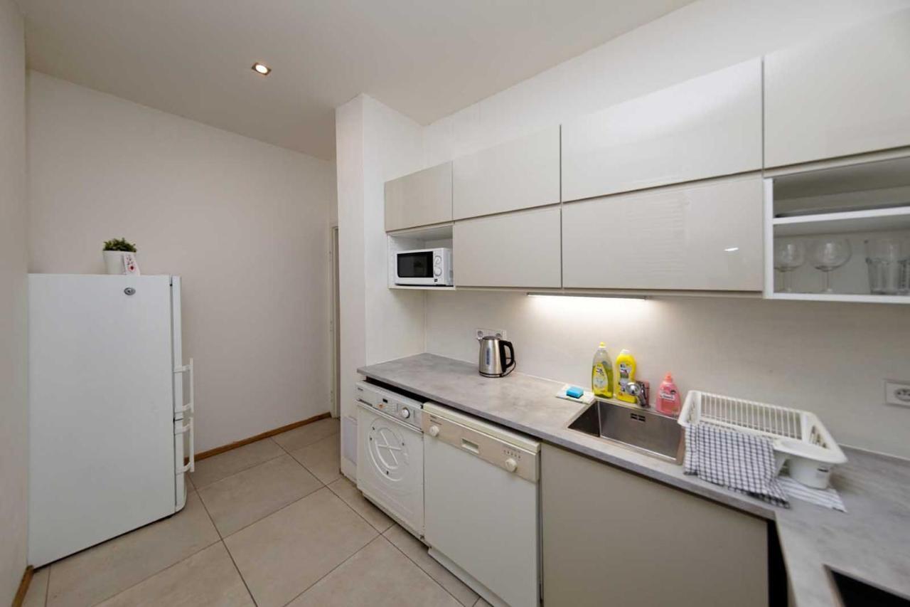 Apartments Vorsilska Прага Екстериор снимка