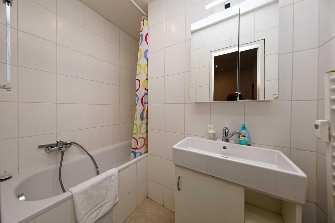 Apartments Vorsilska Прага Екстериор снимка