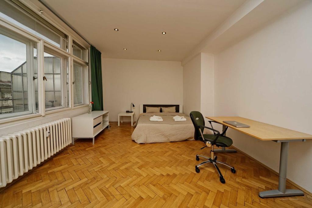 Apartments Vorsilska Прага Стая снимка