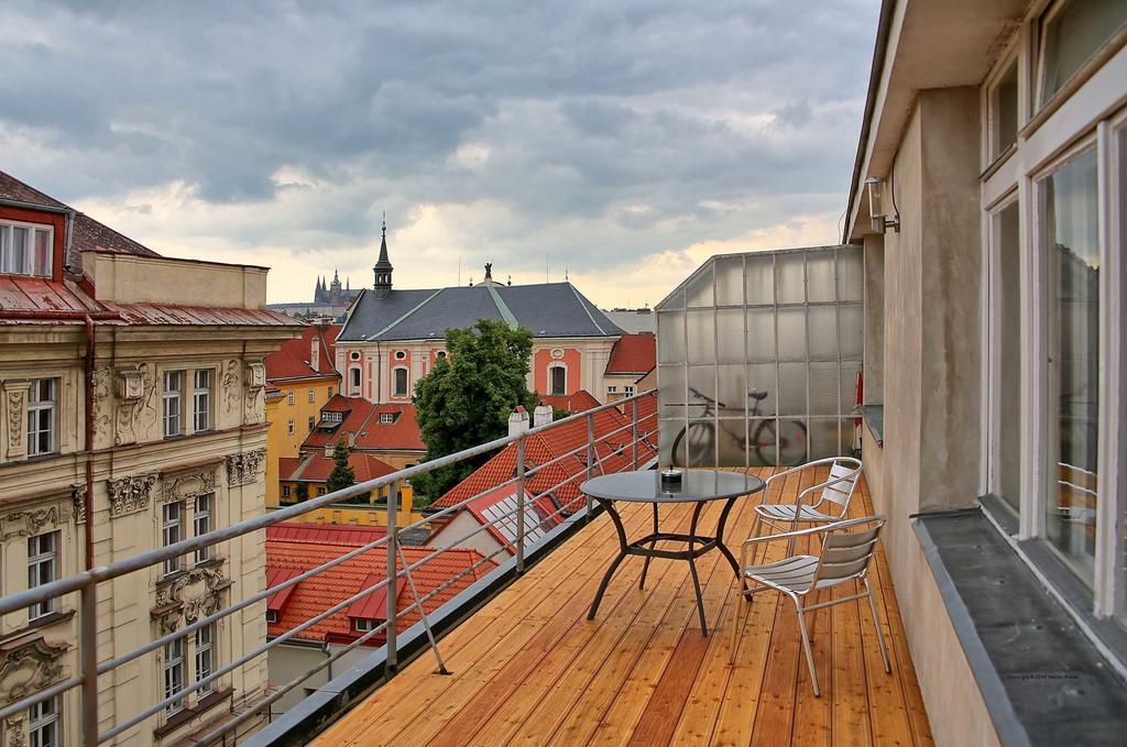 Apartments Vorsilska Прага Стая снимка